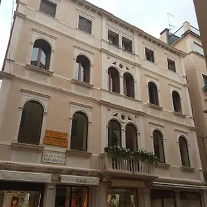 Ca' Pedrocchi Venedik