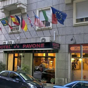 Hotel Pavone, Mediolan