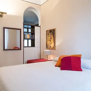 plinius.italymilanhotels.net/