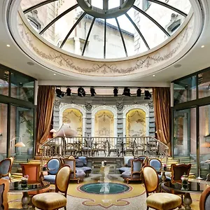 Chateau Monfort - Relais & Chateaux Hotel